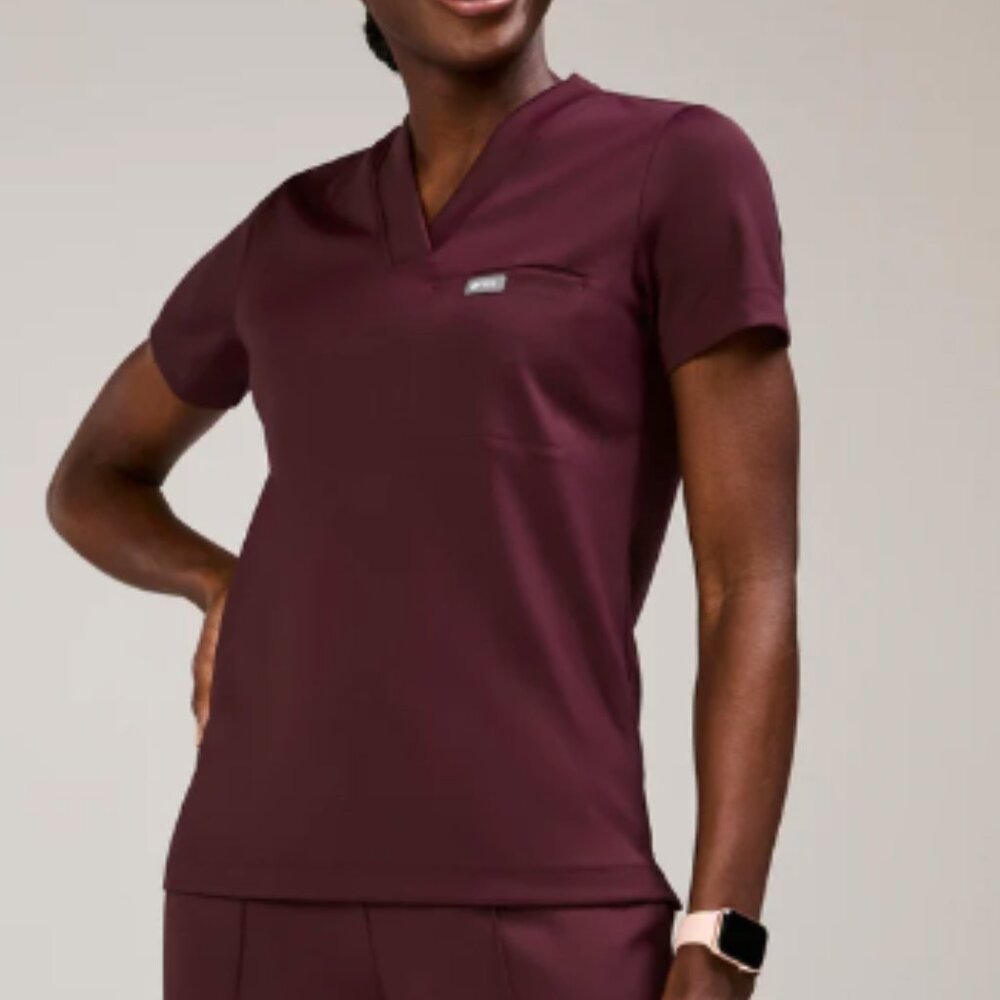 Figs Burgundy Scrub Set